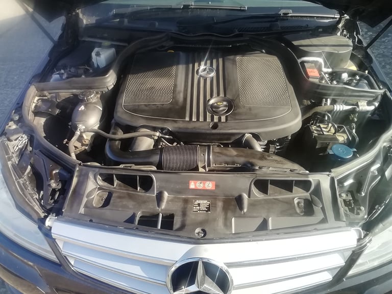 Mercedes-Benz, C CLASS, Saloon, 2014, Semi-Auto, 2143 (cc), 4 doors