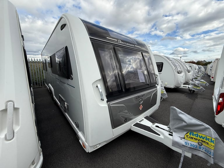 Buccaneer Cruiser Twin Axle Transverse Island Bed Full Rear Bathroom