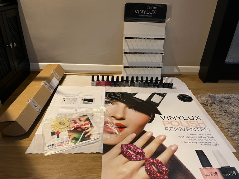 CND VINYLUX DISPLAY KIT WALL RACK START UP SET