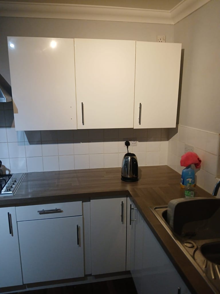 Full kitchen for sale with integrated appliances