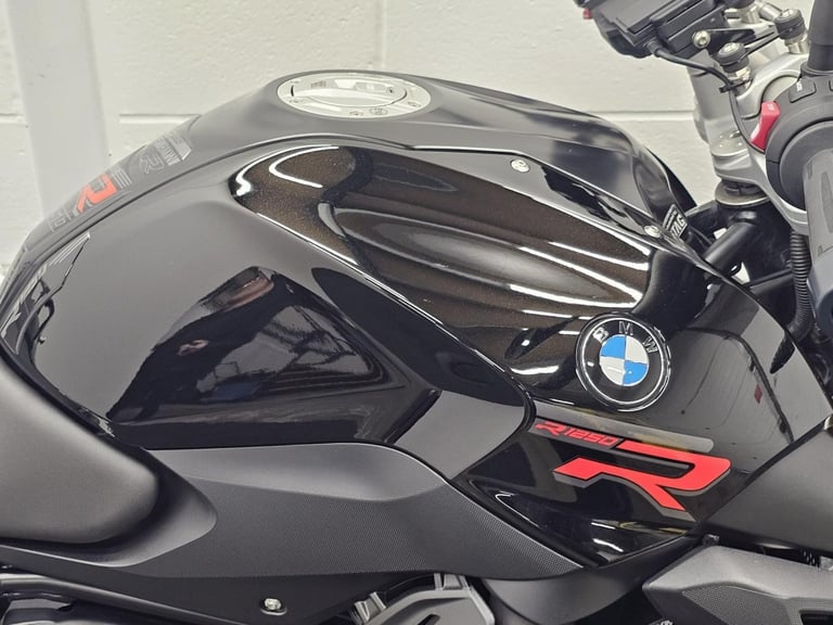 BMW R1250 R SE - FULL BMW HISTORY - LONG MOT 