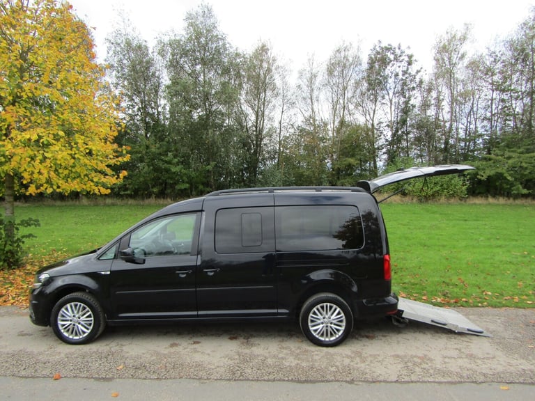 2018 Volkswagen Caddy Maxi Life C20 2.0 Tdi 4 SEATS+ LARGE WHEELCHAIR AREA Accessible Mobility Ve...