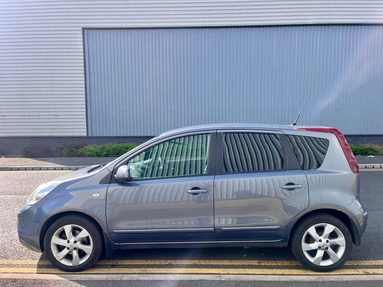 2010 Nissan Note 1.6 16V Tekna Auto Euro 4 5dr MPV Petrol Automatic