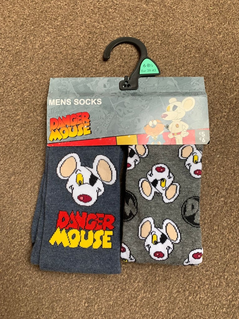 image for NEW 2 pairs of men’s patterned socks size 6 – 8.5 (EU 39 – 43)