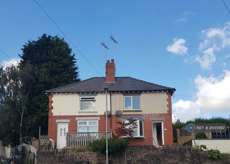 image for 2 bedroom house in Lilford Square, Macclesfield, SK11 (2 bed) (#2645992)
