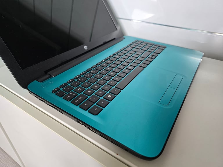HP Pavilion 15-ba077 15inch laptop 8GB Ram, 240GB SSD 