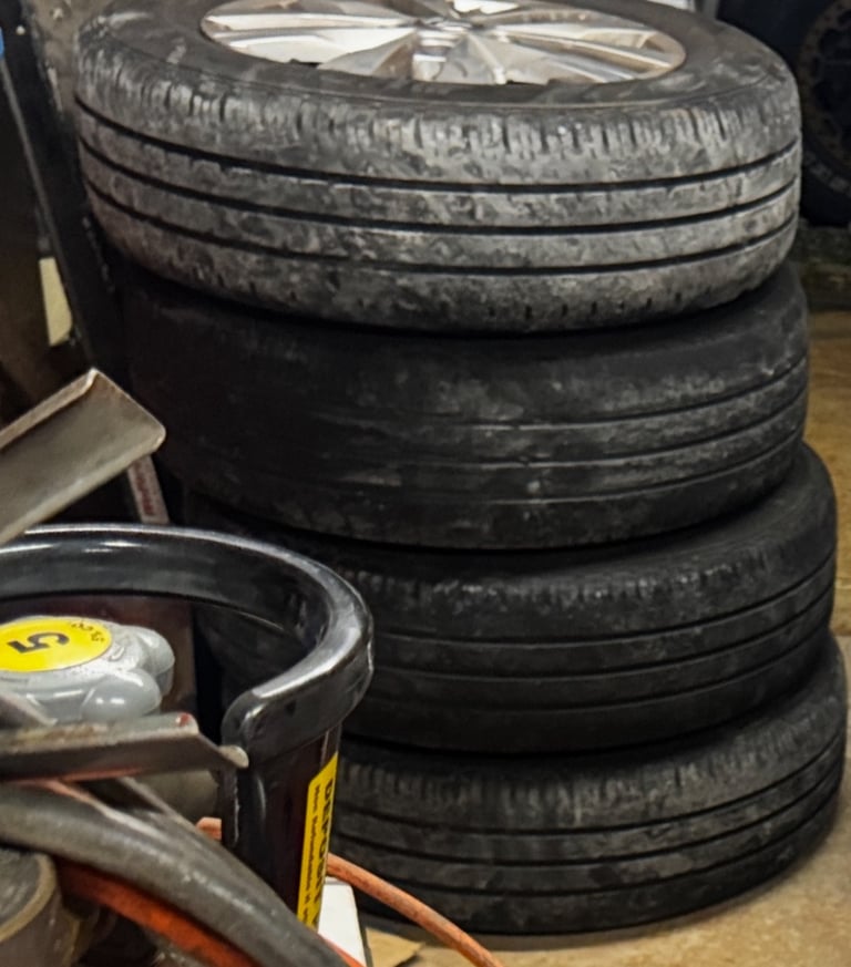 VW Clayton 16” Transporter T5-T6-T6.1 wheels and tyres