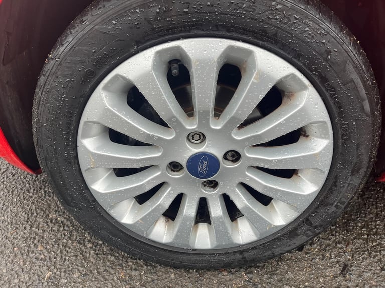 2015 Ford Ka 1.2 Zetec Euro 5 (s/s) 3dr HATCHBACK Petrol Manual