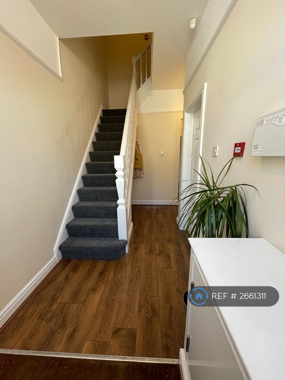 7 bedroom house in Harringay Avenue, Liverpool, L18 (7 bed) (#2661311)