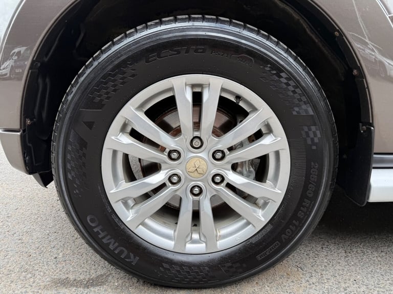 2013 Mitsubishi Shogun 3.2 DI-DC [197] SG3 5dr Auto ESTATE DIESEL Automatic