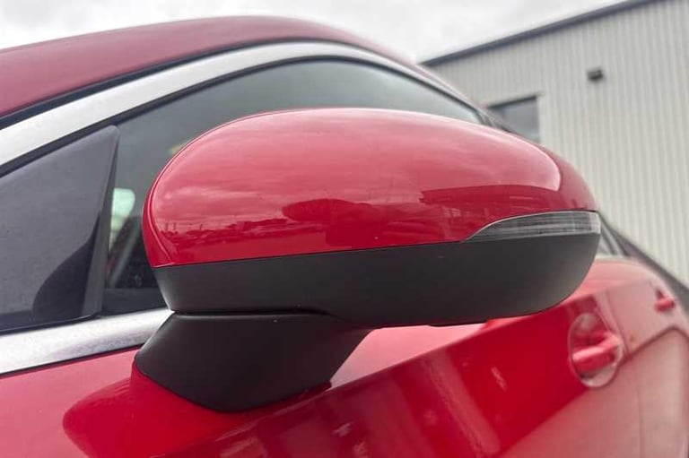 2019 Mercedes-Benz A-Class A200 AMG Line Executive 5dr Auto HATCHBACK PETROL Automatic