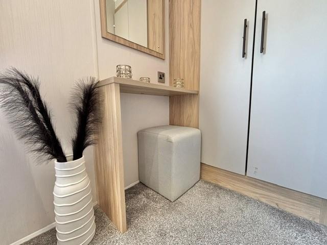 STATIC CARAVAN FOR SALE AT BROADLAND SANDS HOLIDAY PARK
