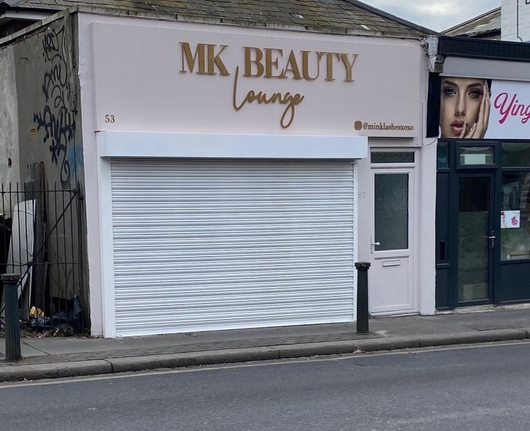 Front Space to rent 