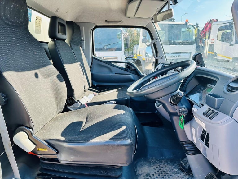 2019 (69) MITSUBISHI FUSO CANTER 7C15 7.5 TON FRIDGE, CARRIER XARIOS 600 UNIT