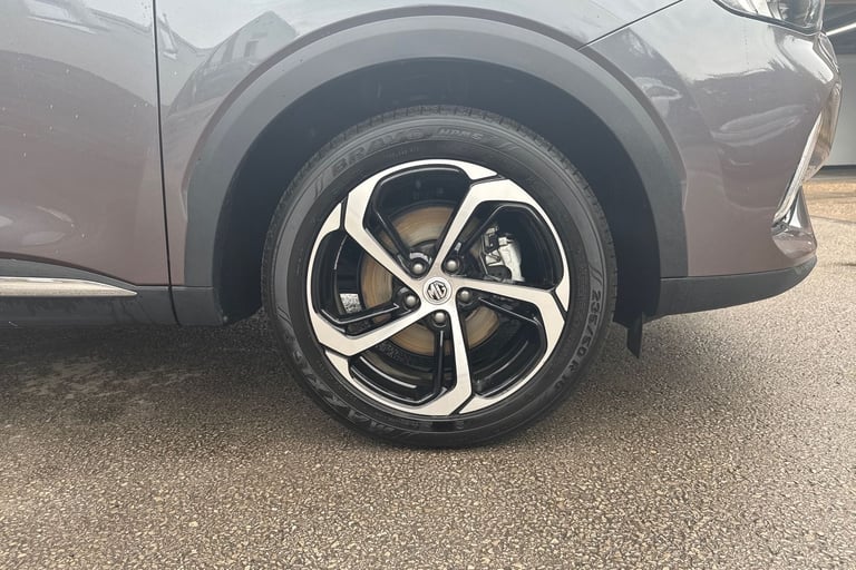 2024 MG MG HS 103407 Hatchback Automatic