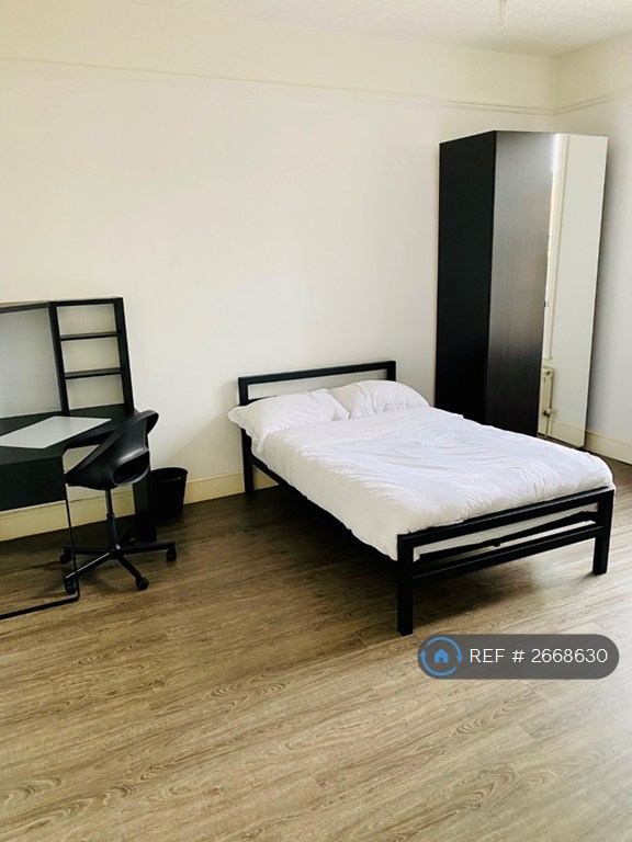 9 bedroom house in Brunswick Street, Leamington Spa, CV31 (9 bed) (#2668630)