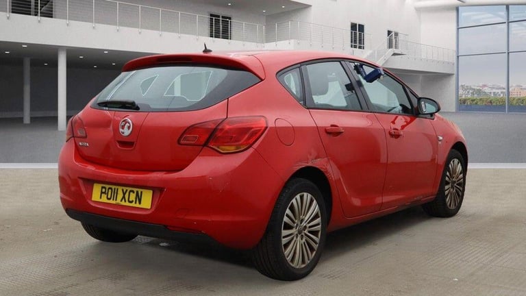 2011 Vauxhall Astra 1.4 16v Excite Euro 5 5dr HATCHBACK Petrol Manual