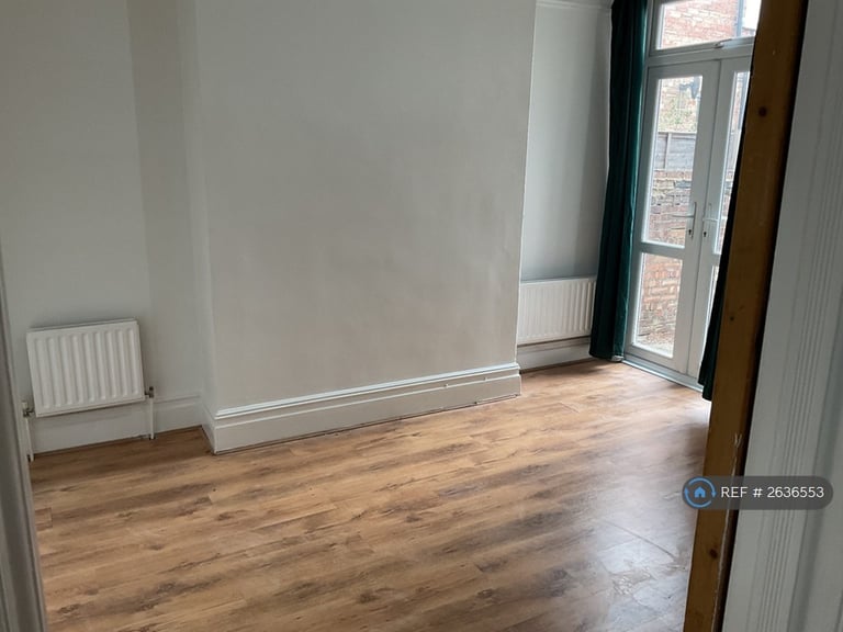 4 bedroom house in Beulah Hill, London, SE19 (4 bed) (#2636553)