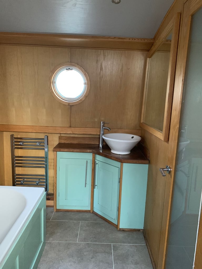 Canal Boat 55ft x 10ft Widebeam by Collingwood Boat Builders (2012) 4-6 berths