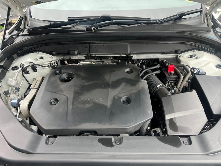 2019 Volvo XC60 2.0 B4 MHEV R-Design Auto AWD Euro 6 (s/s) 5dr ESTATE Diesel/Electric Hybrid Auto...