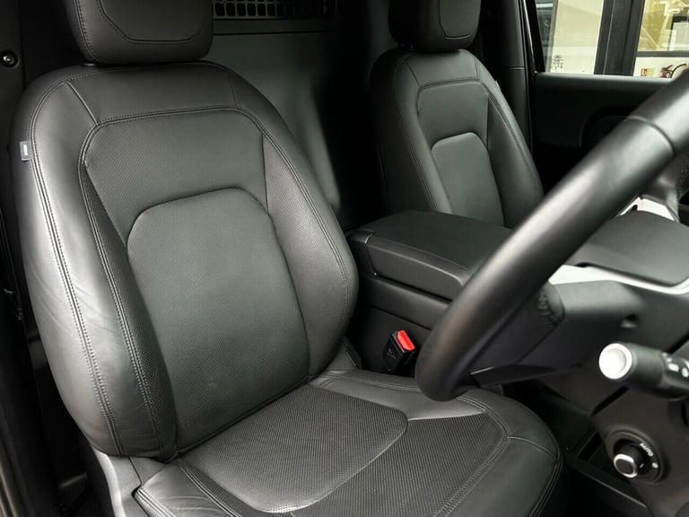 2023 Land Rover Defender 3.0 D250 MHEV HSE Hard Top SUV 3dr Diesel Auto 4WD SWB Euro 6 (s/s) (250...