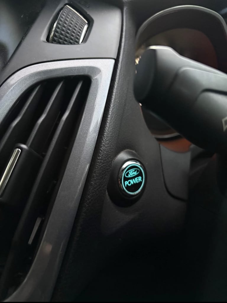 2012 FORD FOCUS TITANIUM 1.6 PETROL, 1 YEAR MOT, BLUETOOTH, DRIVES GREAT, ULEZ COMPLIANT