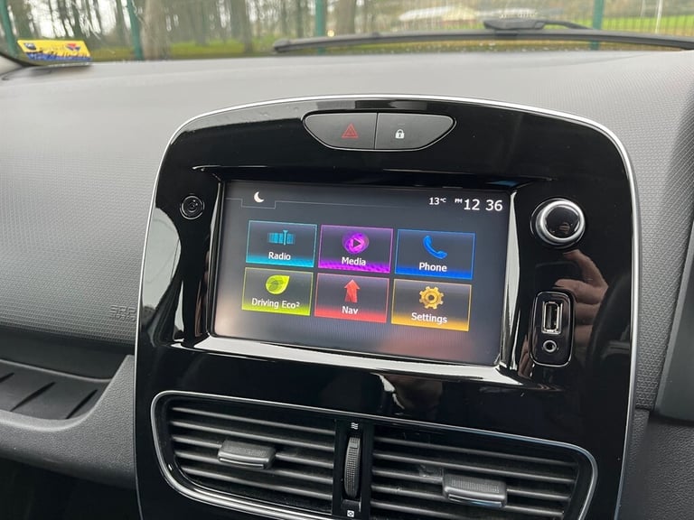 2017 Renault Clio 1.5 dCi 90 Dynamique S Nav 5dr Auto HATCHBACK DIESEL Automatic