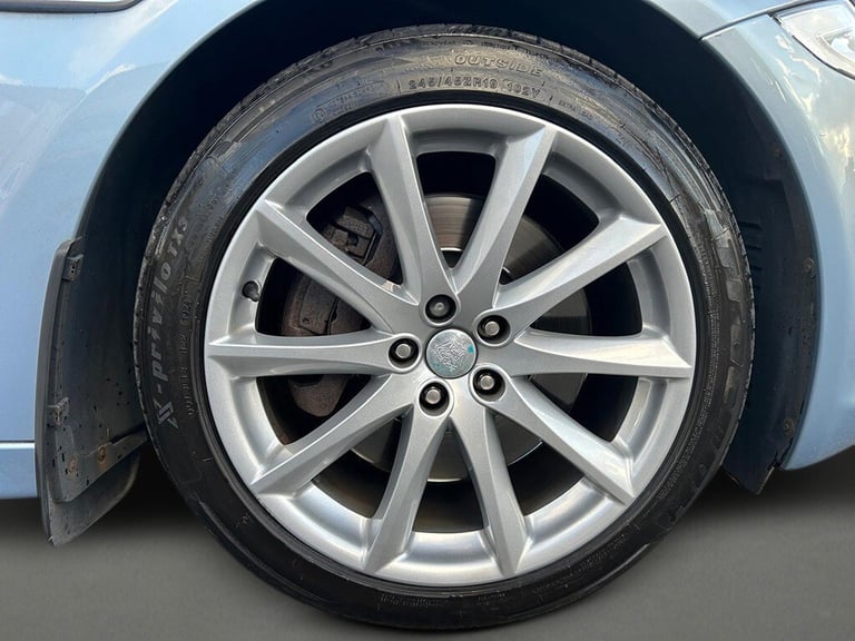 2011 Jaguar XJ D V6 PREMIUM LUXURY Saloon Diesel Automatic