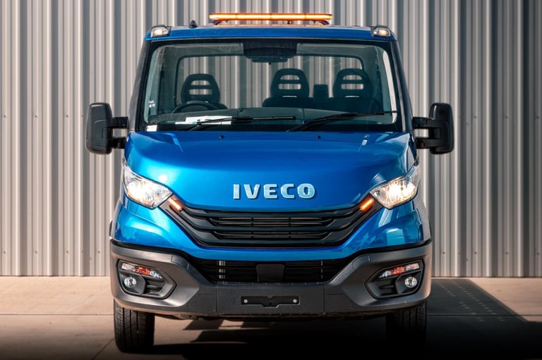 2025 IVECO DAILY 3.5T TILT AND SLIDE RECOVERY TRUCK CAR TRANSPORTER 140BHP