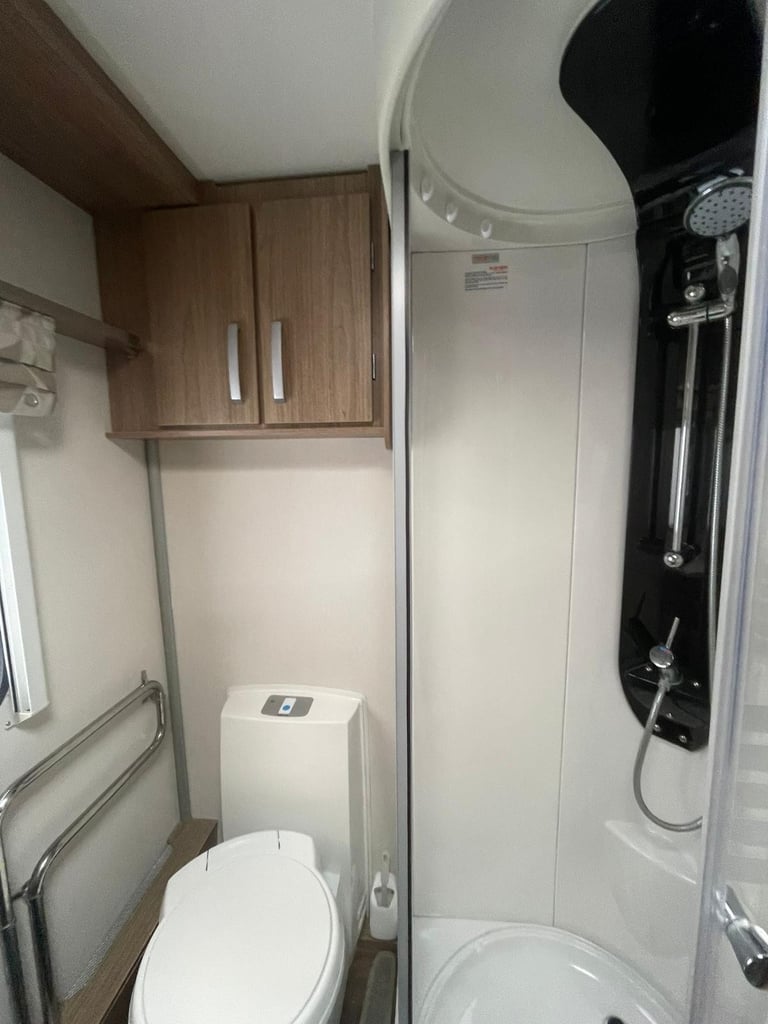 Coachman VIP 460/2 2 berth 2016