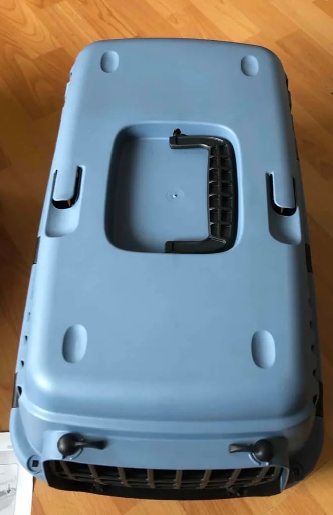 Pet carrier