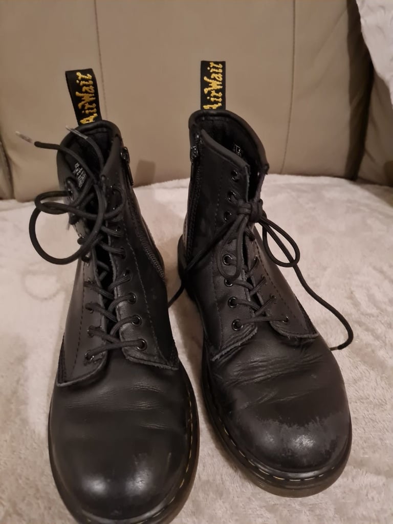 Dr Martin boots 