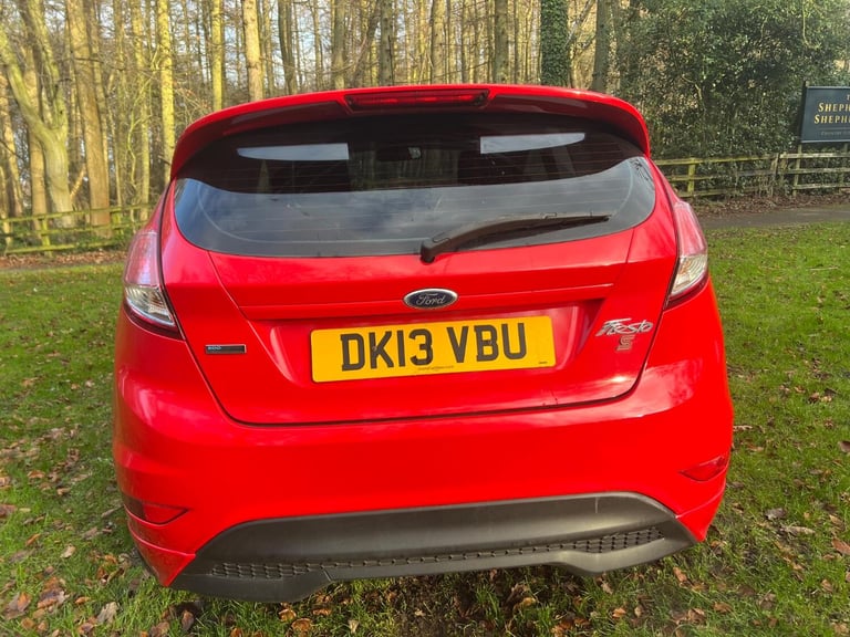 FORD FIESTA 1.0 T EcoBoost Zetec S Red Manual Petrol 2013
