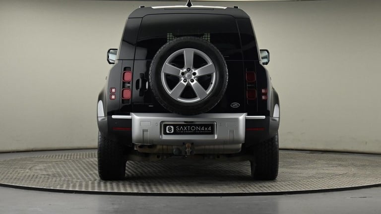 2022 Land Rover Defender 110 3.0 D300 MHEV HSE Hard Top SUV 5dr Diesel Auto 4WD MWB Euro 6 (s/s) ...