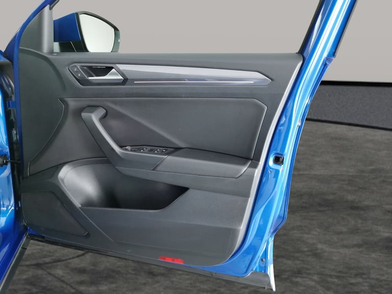 2021 Volkswagen T-Roc 1.5 TSI EVO R-Line 5dr DSG HATCHBACK PETROL Automatic