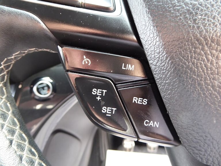 2017 Ford Kuga TDCi EcoBlue ST-Line SUV Diesel Manual