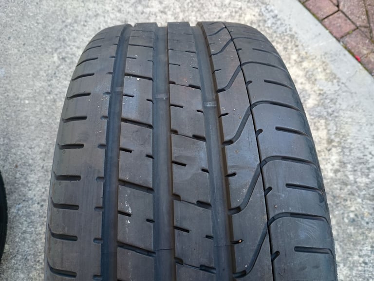 19" Ford Mustang Alloys Wheels Tyres 9J 5x114.3 Rims
