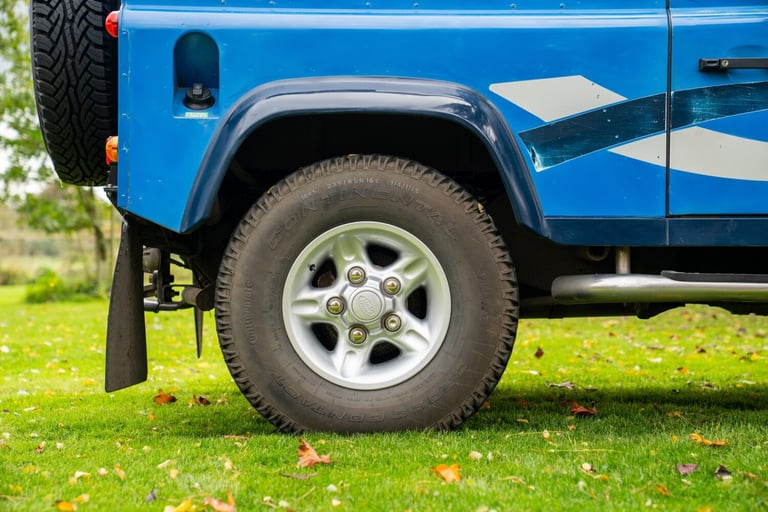 2020 Land Rover Defender 90 Saloon PETROL Manual