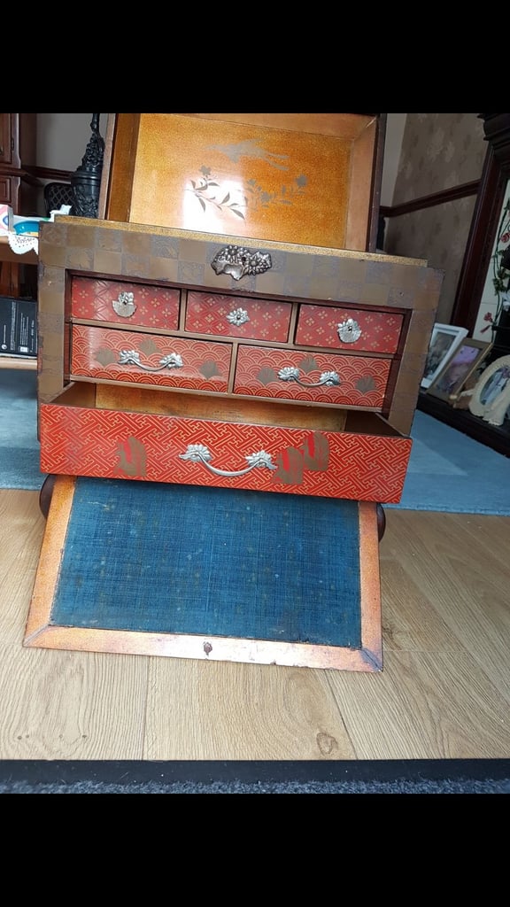 Antique Japanese Makie Lacquer Box C1880 MEIJI PERIOD