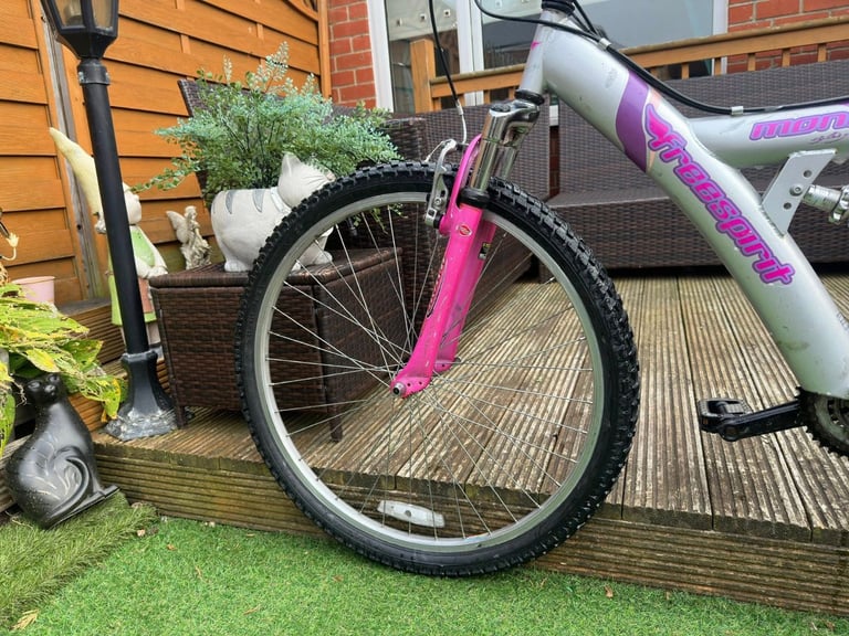 Ladies/Teens Full Suspension Mountain Bike