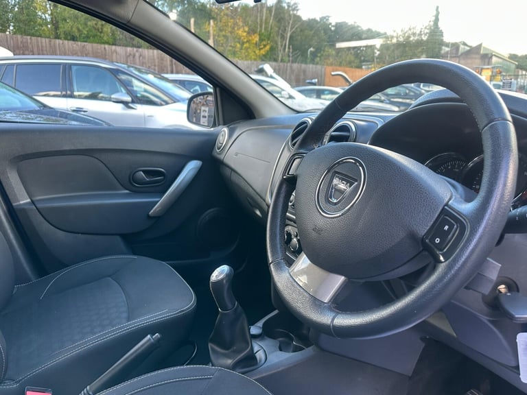 2013 Dacia Sandero 0.9 TCe Laureate Euro 5 5dr HATCHBACK Petrol Manual
