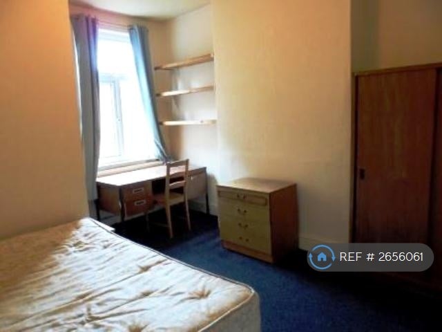 7 bedroom house in Goulden Road, Manchester, M20 (7 bed) (#2656061)