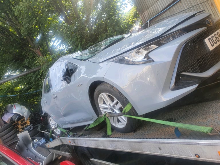 TOYOTA COROLLA 2019-21 1.8 HYBRID FOR BREAKING