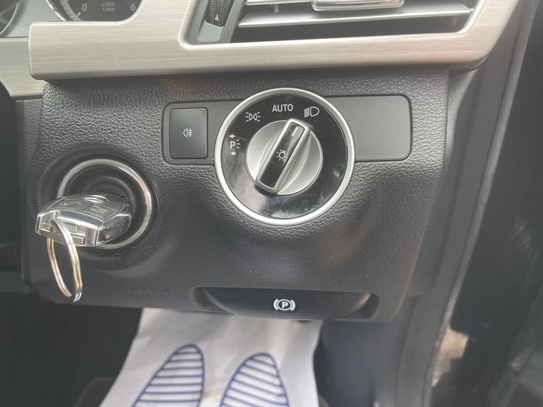2012 Mercedes-Benz E-Class E220 CDI BlueEFFICIENCY Sport 4dr Tip Auto [7] SALOON Diesel Automatic
