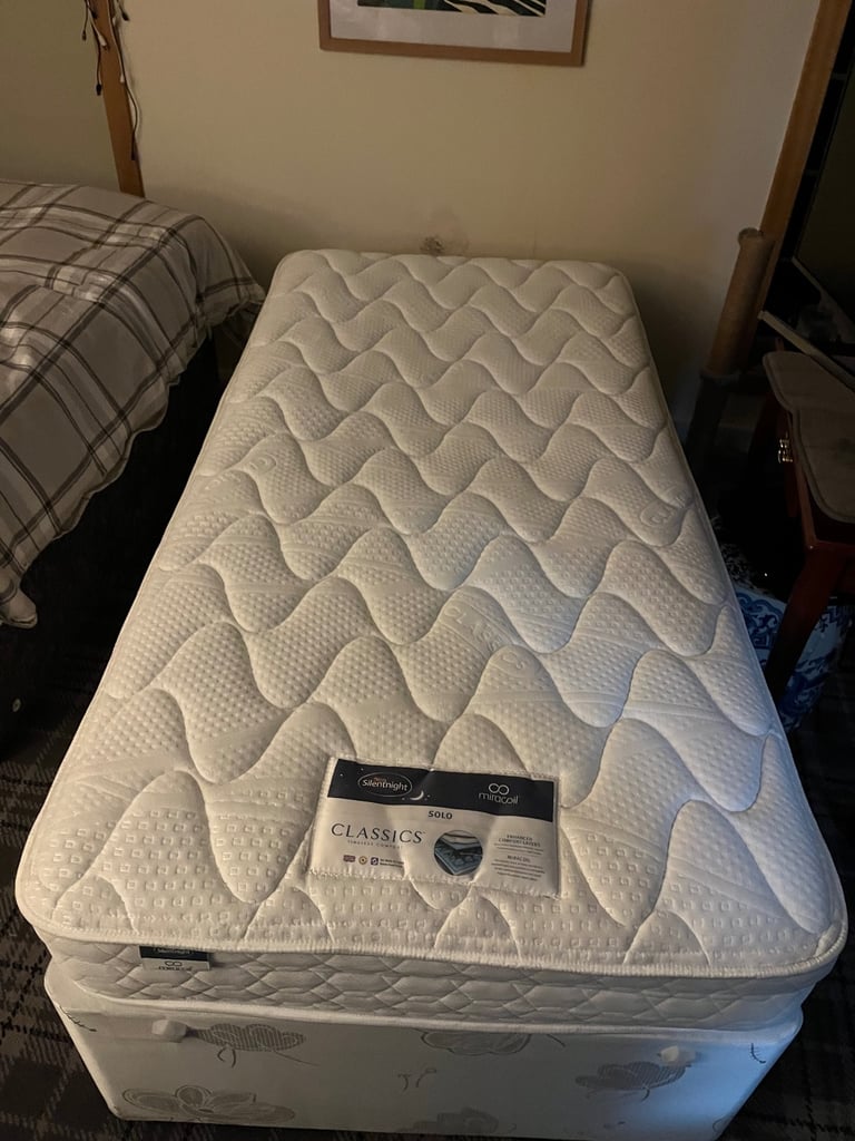 Silent night single bed, very good condition