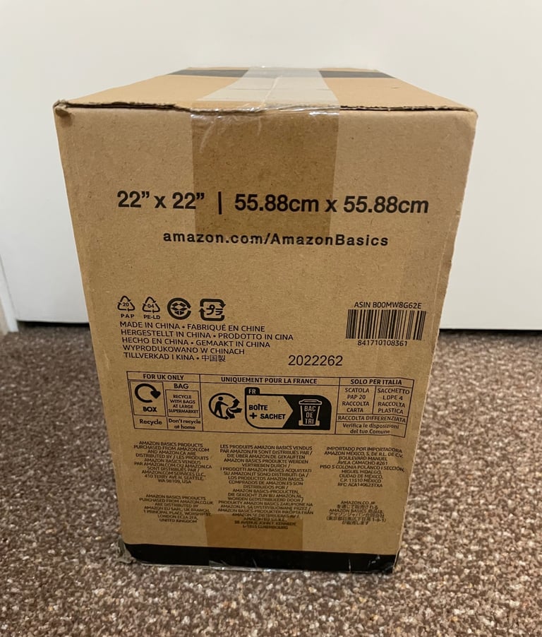 NEW 100 PUPPY/PET TRAINING PADS IN BOX 