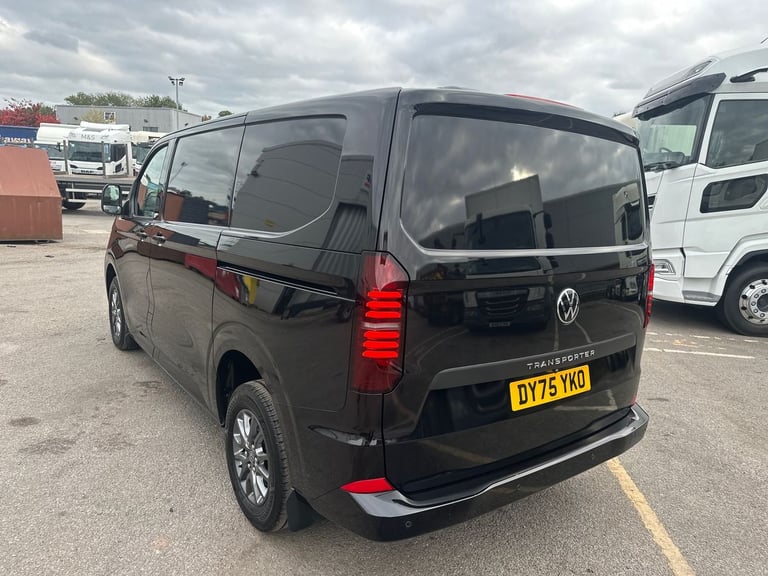  Volkswagen Transporter Panel Van 2.0 Tdi T28 Commerce Pro Panel Van 5dr Diesel
