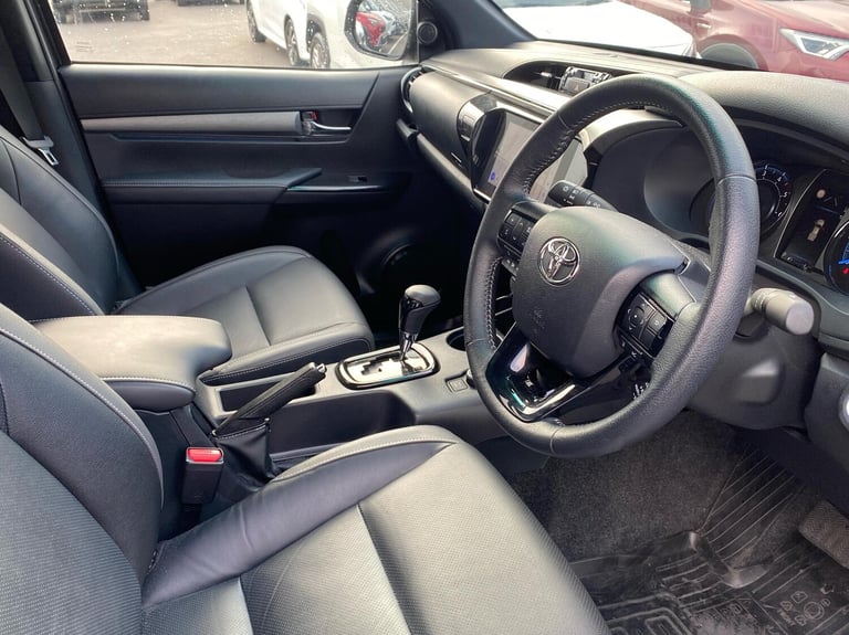 2025 Toyota Hilux Invincible X D/Cab Pick Up 2.8 Hybrid 48V Auto Double Cab Pick-up Diesel Automatic