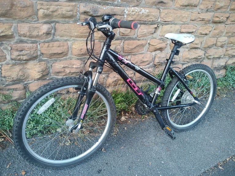 GT Laguna Girls 24-inch Bike VGC