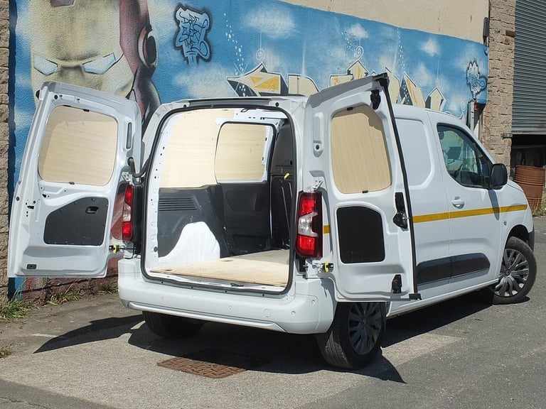 2024 Citroën Berlingo 1000 M Driver Edition BlueHDi 100PS S&S Small Panel Van
